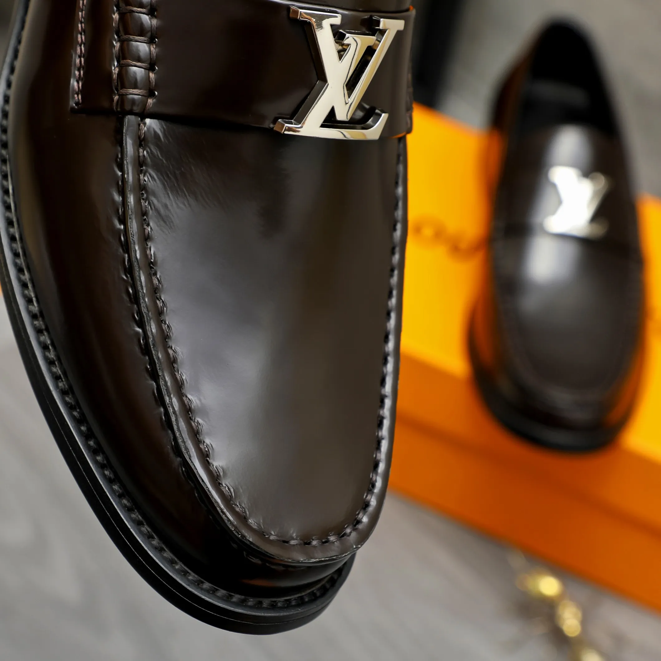Men's shoes 💰442 Product trademark: LV "Louis Vuitton" business slip-on leather shoes Regular size: 38-46 (45.46 custom-made, non-returnable) Product materials: Selected pearlescent cowhide upper, cowhide lining, original rubber outsole